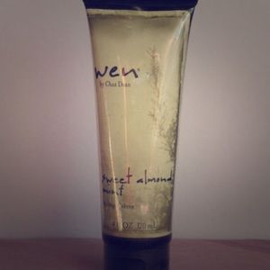 WEN Sweet Almond Mint Anti-frizz Styling Creme