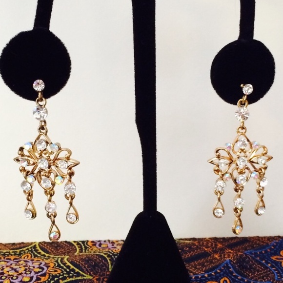 NWOT Crystal Chandelier