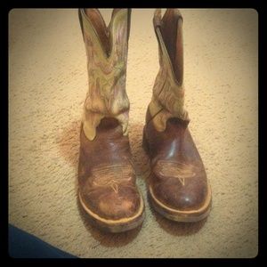Women's cowgirl boots