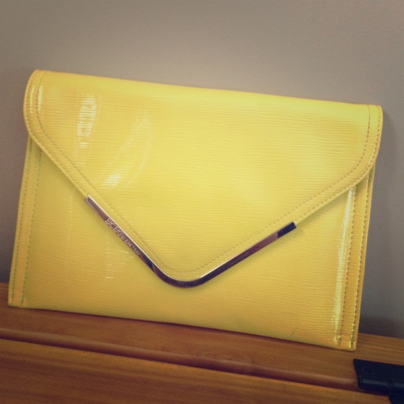 bcbgeneration clutch