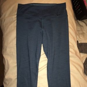 NEW nike dri-fit cropped legging