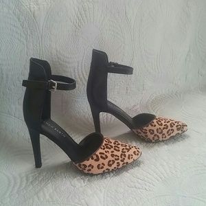 FRANCO SARTO BLACK & LEOPARD. HEELS