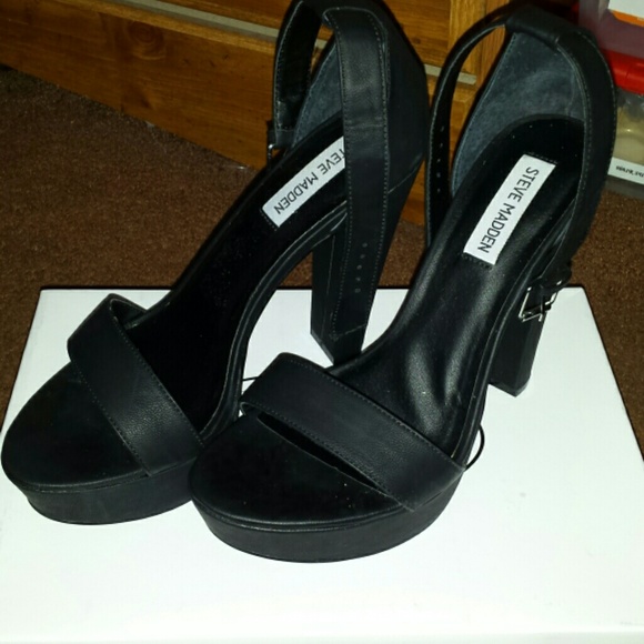 STEVE MADDEN HEELS