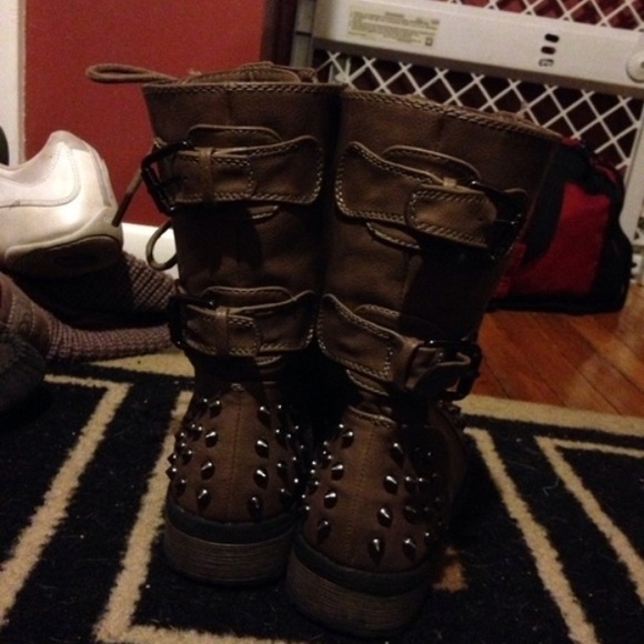 Cute Combat Boots - Picture 2 of 2