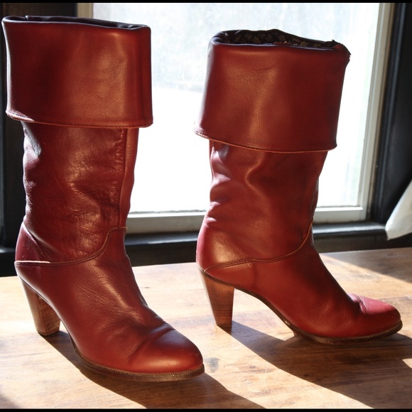 Maroon Frye Vintage heeled boots sz 7