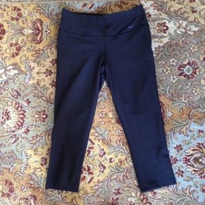 Nike Capri workout leggings