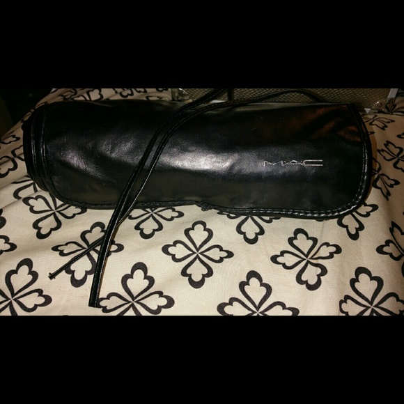 MAC Makeup 37 Brush Holder Roll w/Extra Pockets