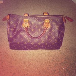 Louis Vuitton purse