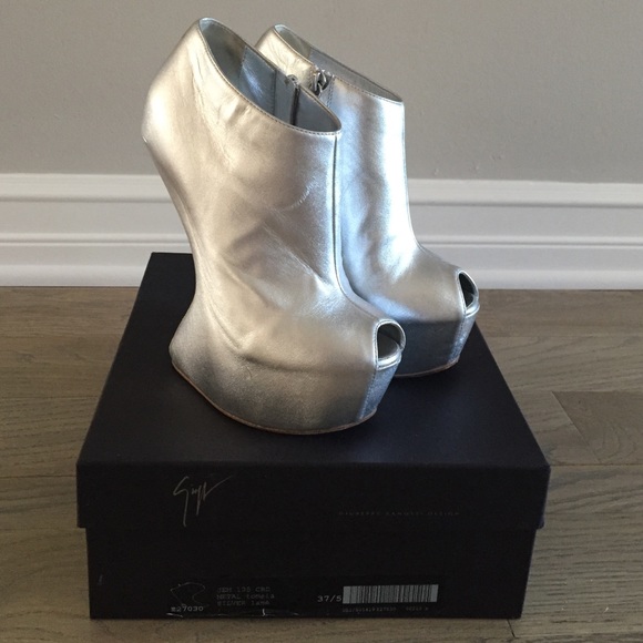 Giuseppe Zanotti Wedge Bootie