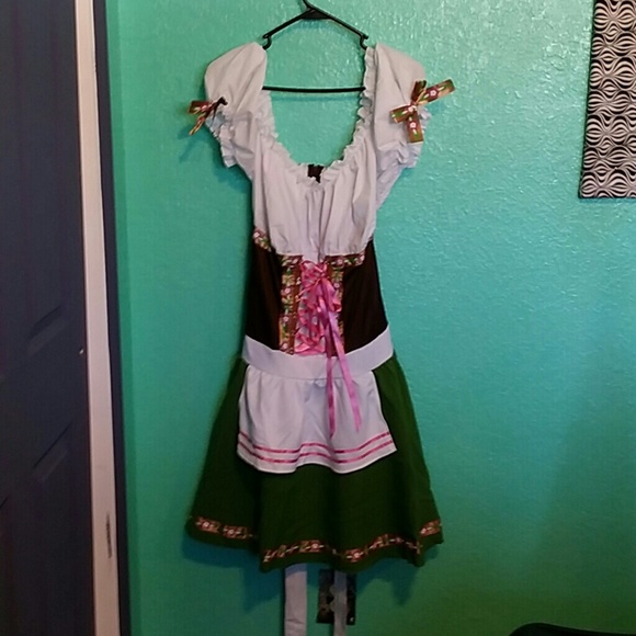 Leg Avenue Oktoberfest  costume