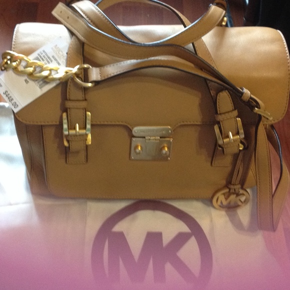 Flash Sale!!! Authentic Michael Kors  Sachet