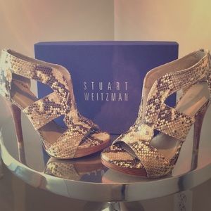 Stuart Weitzman Airforce Heels