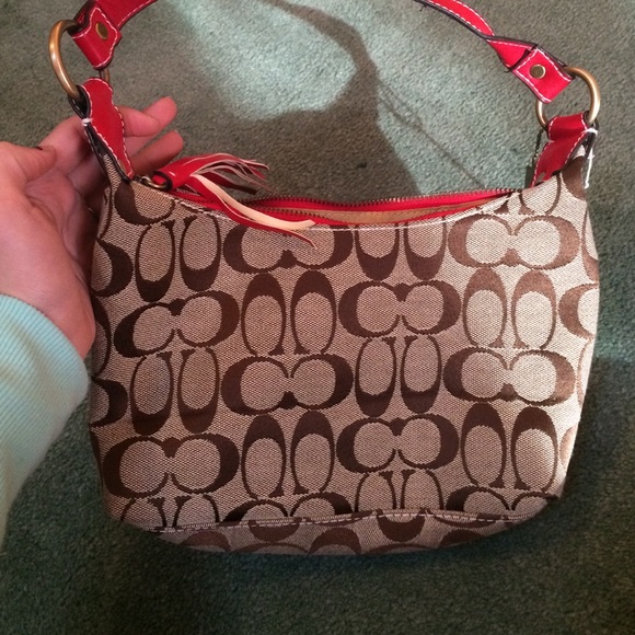 Small Handbag - Picture 3 of 4