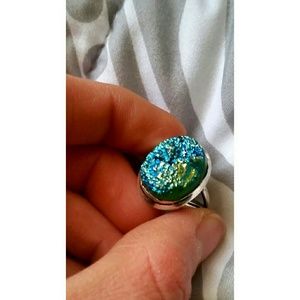 VINTAGE PEACOCK ORE RAINBOW CRYSTAL RING