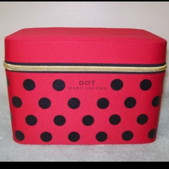 SOLD🌟🌟 Marc Jacobs Cosmetic Bag - Picture 1 of 4