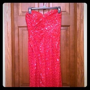 Red sequin sweetheart neckline gown/dress