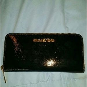 SOLD Michael Kors wallet