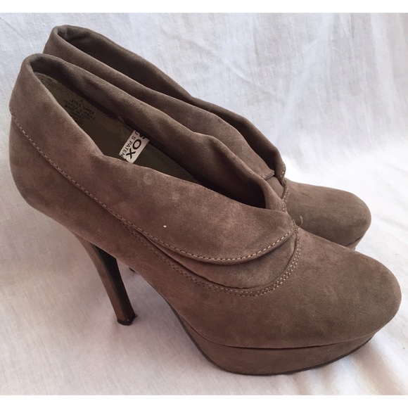 Mossimo Supply Co. Shoes - Brown Booties