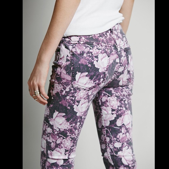 💜bundled Free People Floral print pant - Picture 2 of 4