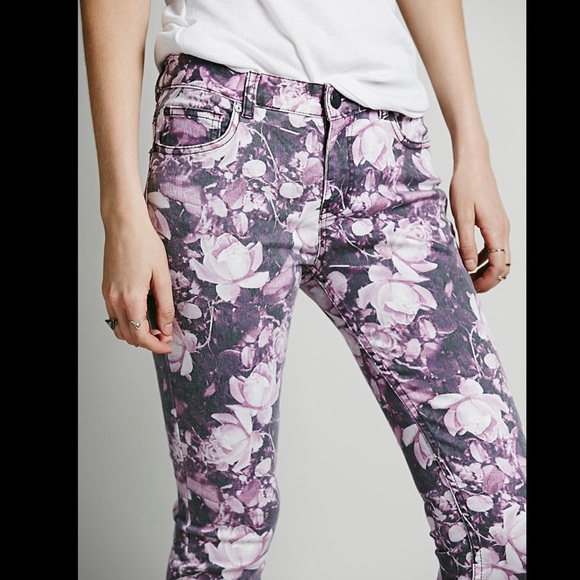 💜bundled Free People Floral print pant - Picture 3 of 4