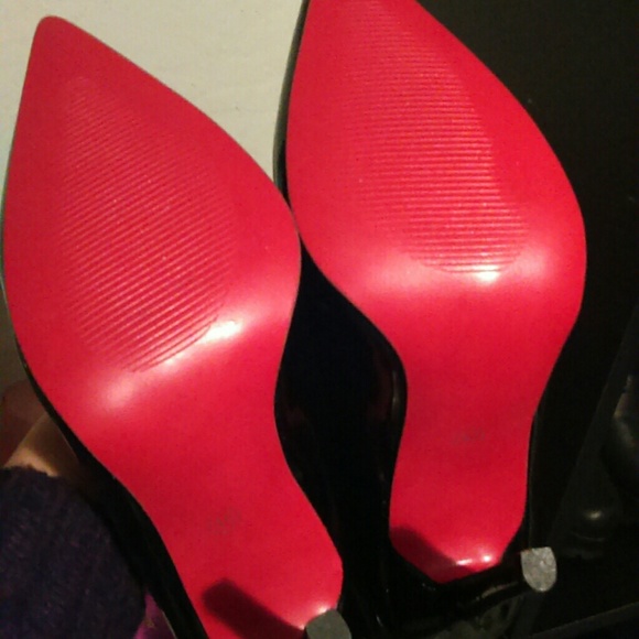 New black patent pumps