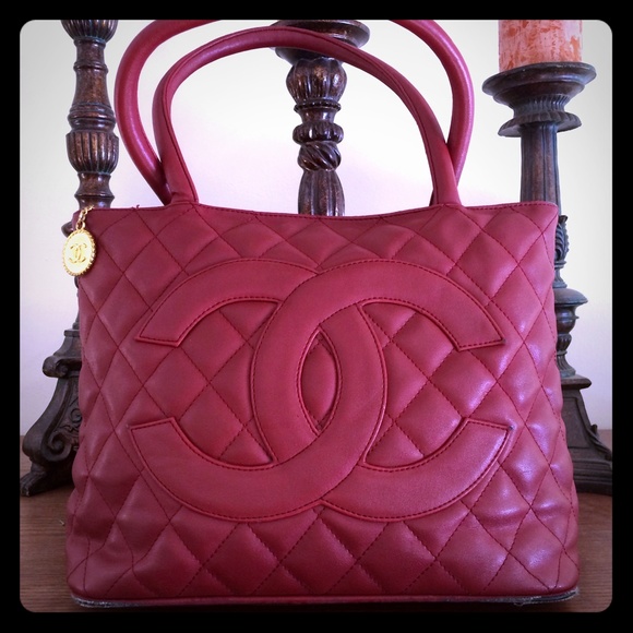 Imitation Chanel