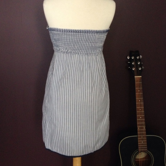 Abercrombie & Fitch Floral accent tube top - Picture 3 of 3