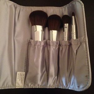 bareMinerals Traveling Brush Set with Case