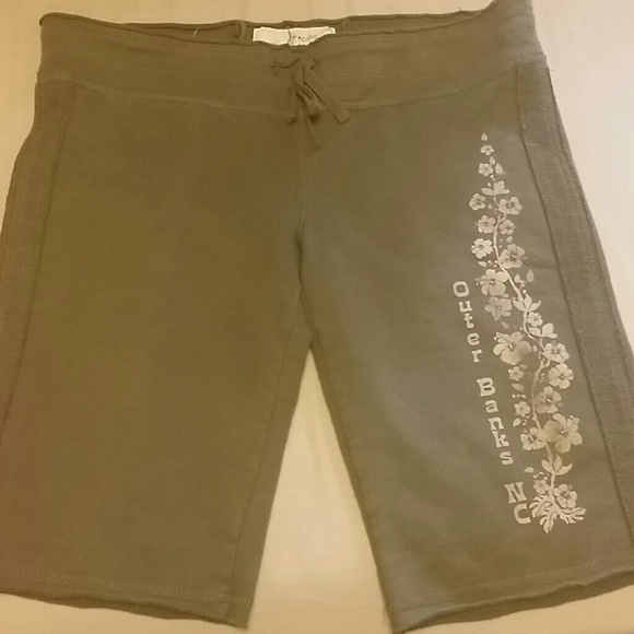 Vintage Pacific Girl Cropped