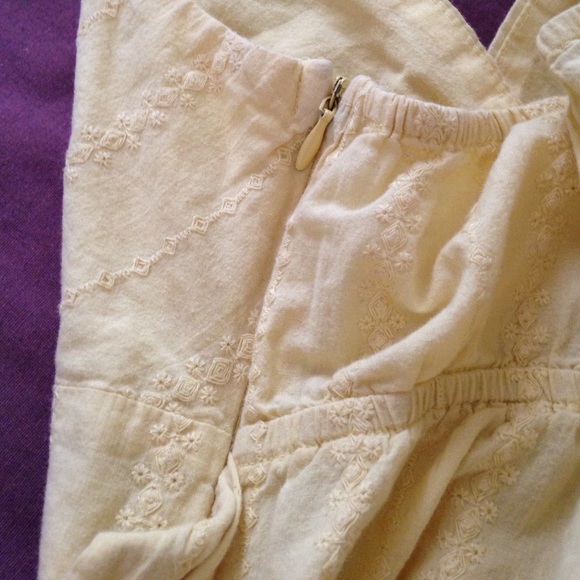 Yellow top - Picture 3 of 4