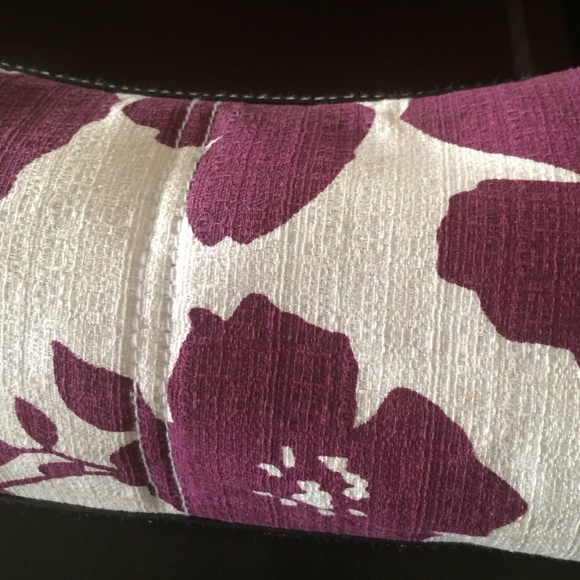 "SALE" Victorias Secret Purple Floral Canvas Bag - Picture 2 of 4