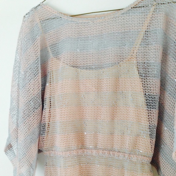 Lovely Dress 💗 SMALL - Picture 2 of 4