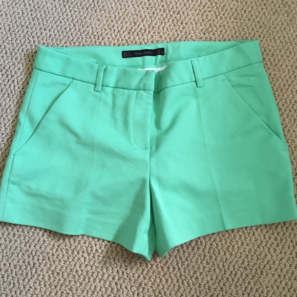 zara basic shorts