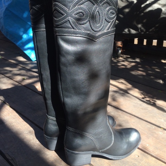 👢SOLD👢Nurture Black Knee High Riding Boots - Picture 5 of 5