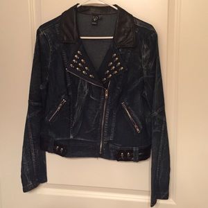 NWOT Acid Wash Jean Jacket with Leather Accents