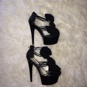 ⚡️ SALE ⚡️Bebe high heels