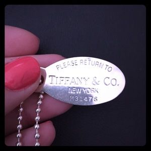 Tiffany & Co Return to Tiffany dog tag necklace