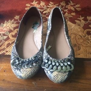 **SOLD** Jessica Simpson flats!