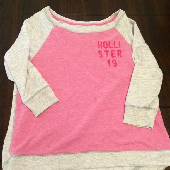 Quarter sleeve hollister sweater - Picture 1 of 1