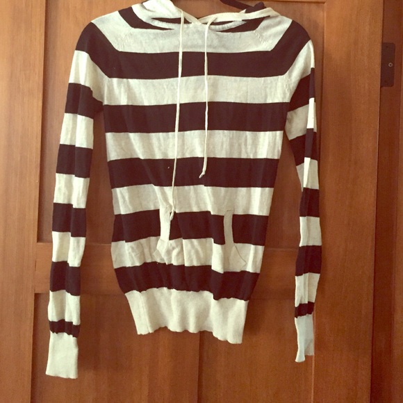 Off white and black striped thin hoodie