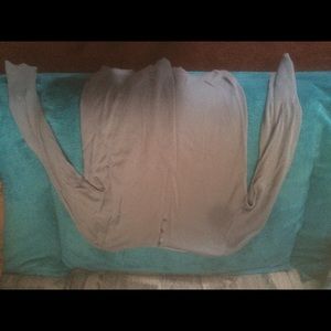 3 quarter sleeve light sweater shirt