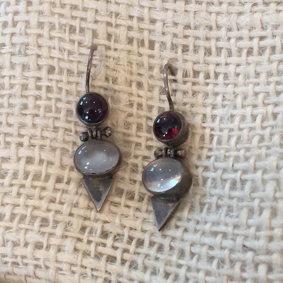 Jewelry - SOLD.  🎉HP🎉 Moonstone, garnet, silver earrings
