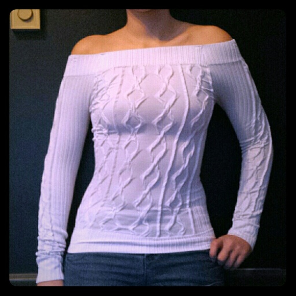 Long sleeved sweater