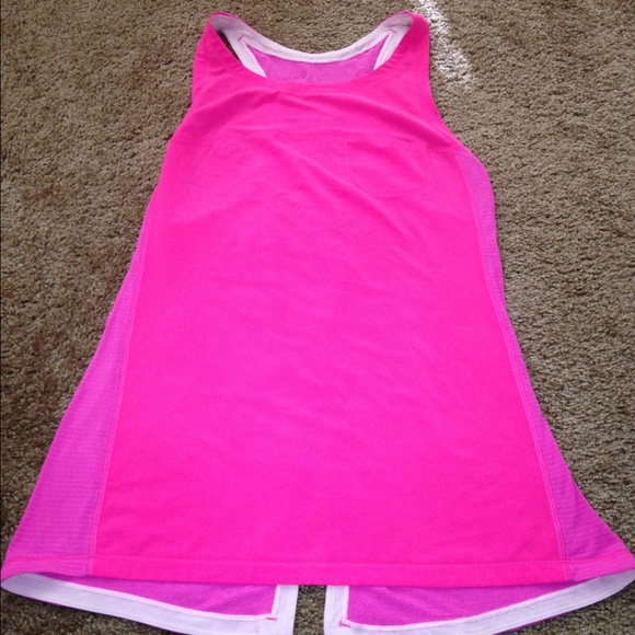 Lululemon tank