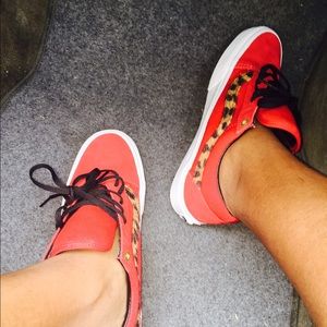 Im selling a pie of vans