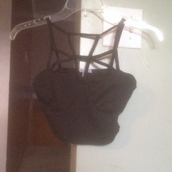 Black crop top