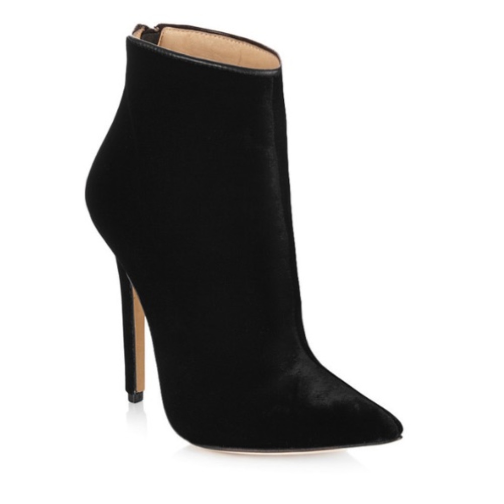 🎉Olcay Gulsen Black velvet ankle bootie Size 6