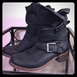 Steve Madden Brewzer Boots