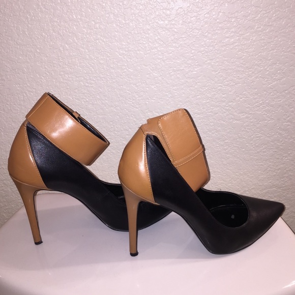 Gorgeous two tone heels! - Picture 3 of 4