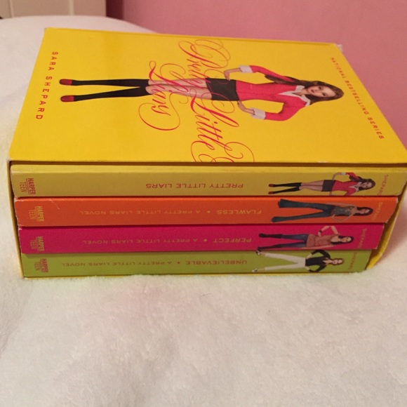 Pretty little liars books